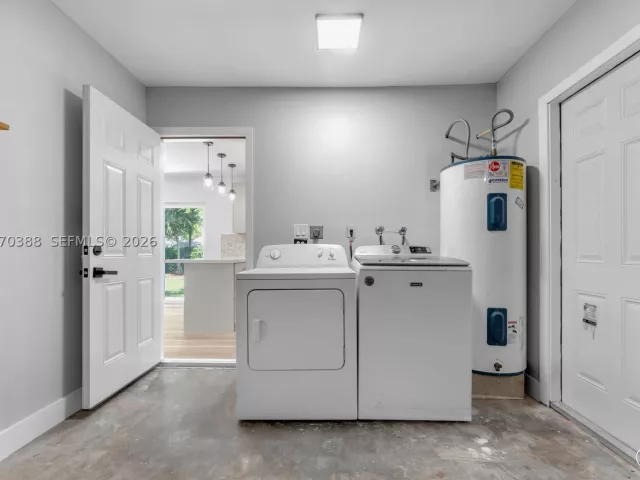 Продажа дома по адресу 425 NW 17th St - фото 9279984