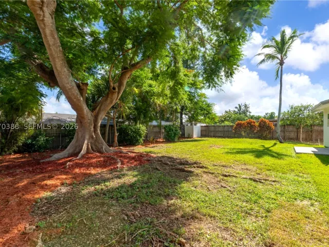Продажа дома по адресу 425 NW 17th St - фото 9279987