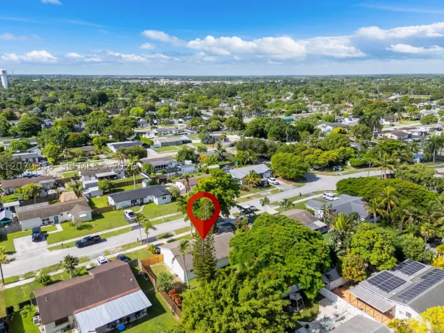Продажа дома по адресу 425 NW 17th St - фото 9279992