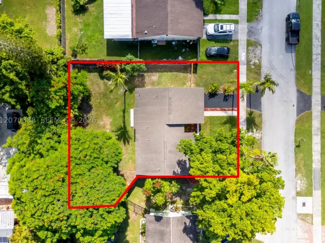 Продажа дома по адресу 425 NW 17th St - фото 9279995