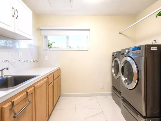 Продажа дома по адресу 12231 SW 1st St - фото 9296656
