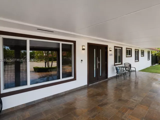 Продажа дома по адресу 12231 SW 1st St - фото 9296646