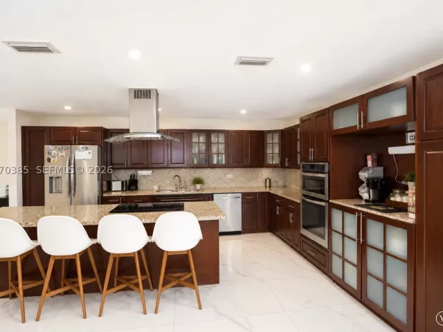 Продажа дома по адресу 12231 SW 1st St - фото 9296651