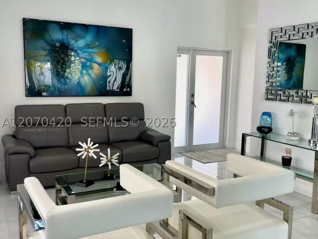 Продажа дома по адресу 19342 SW 119th Ct - фото 9291430