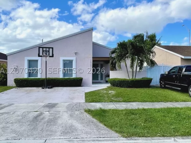 Продажа дома по адресу 19342 SW 119th Ct - фото 9291421