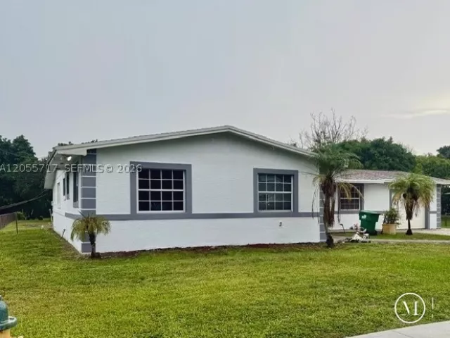 Продажа дома по адресу 16920 NW 19th Ave - фото 9279485