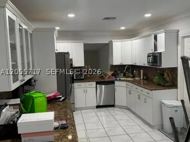Продажа дома по адресу 16920 NW 19th Ave - фото 9279486