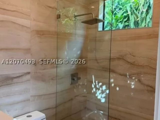 Продажа дома по адресу 2239 SW 14th St - фото 9301906
