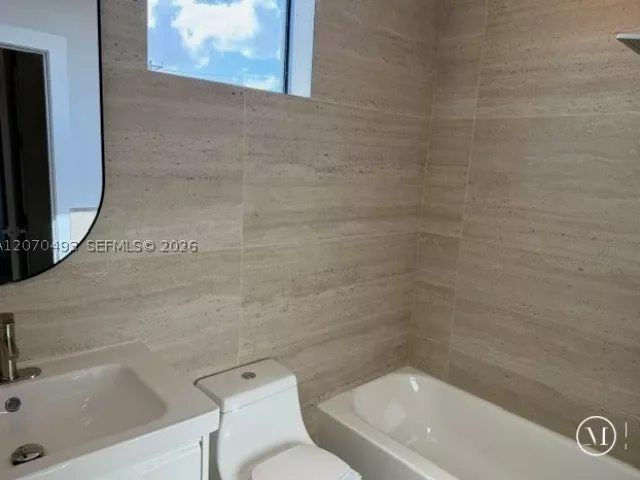 Продажа дома по адресу 2239 SW 14th St - фото 9301909