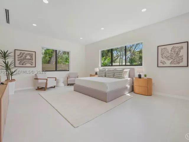 Продажа дома по адресу 6990 SW 58th St - фото 9281630