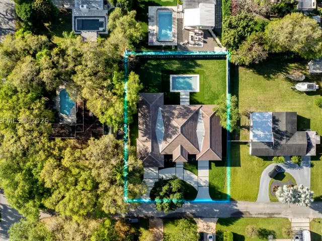 Продажа дома по адресу 6990 SW 58th St - фото 9281653
