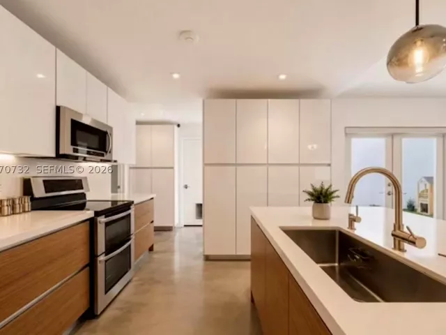 Продажа дома по адресу 2558 NE 206th Ter - фото 9284167