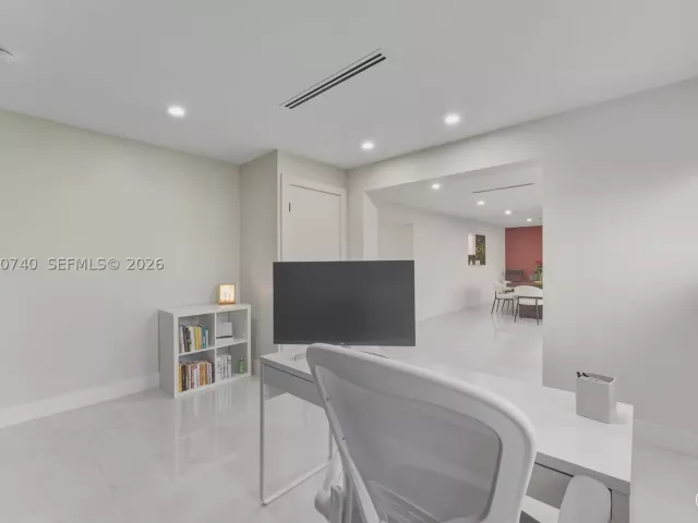 Продажа дома по адресу 2825 SW 79th Ct - фото 9282322