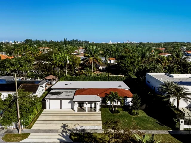 Продажа дома по адресу 2825 SW 79th Ct - фото 9282307