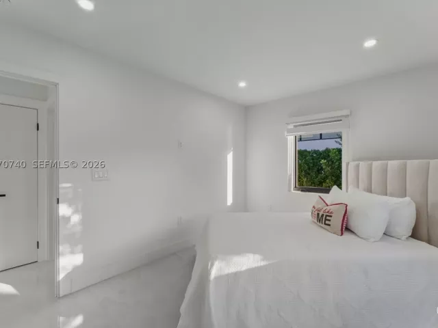 Продажа дома по адресу 2825 SW 79th Ct - фото 9282327