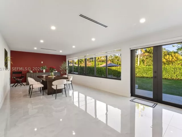 Продажа дома по адресу 2825 SW 79th Ct - фото 9282308