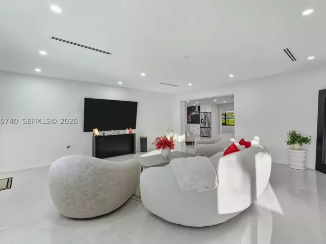 Продажа дома по адресу 2825 SW 79th Ct - фото 9282312