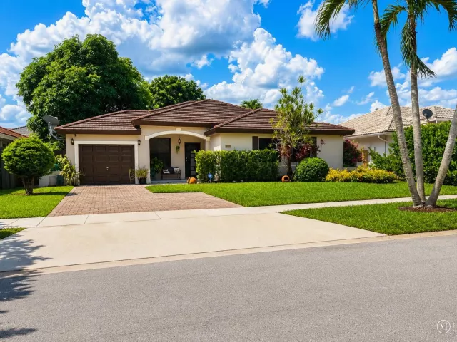 Продажа дома по адресу 16050 SW 101st Terrace - фото 9285066