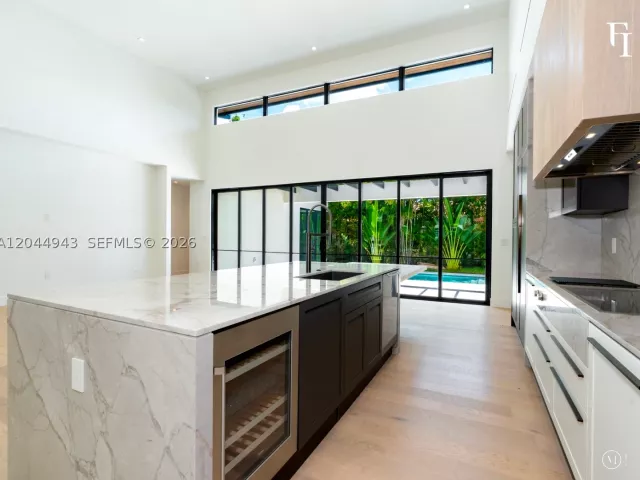 Продажа дома по адресу 1111 Alberca St - фото 9286185