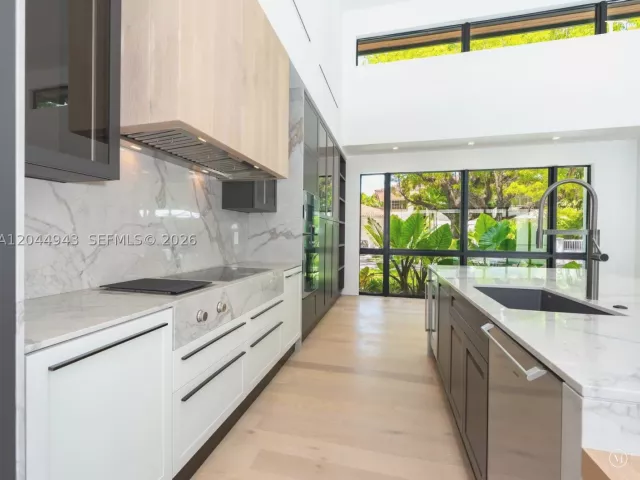 Продажа дома по адресу 1111 Alberca St - фото 9286186