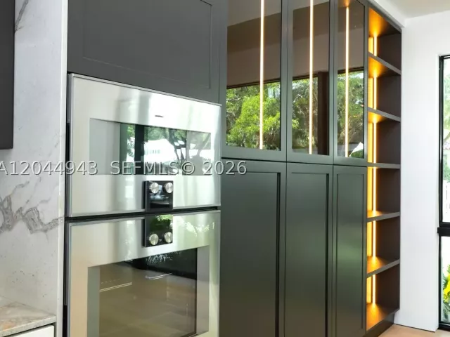 Продажа дома по адресу 1111 Alberca St - фото 9286187