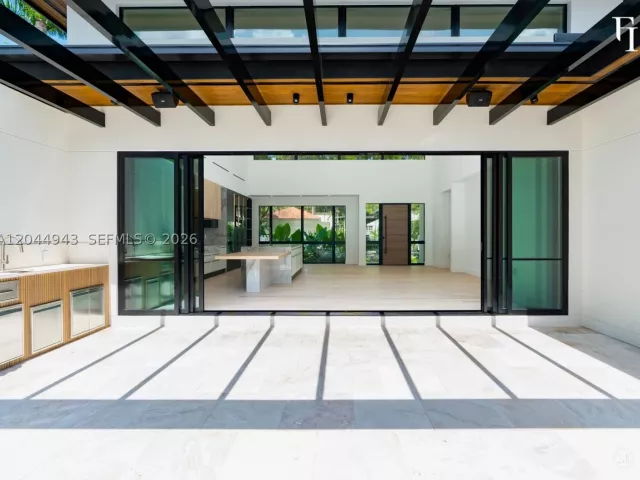 Продажа дома по адресу 1111 Alberca St - фото 9286215