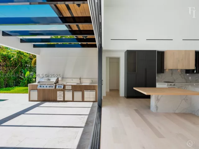 Продажа дома по адресу 1111 Alberca St - фото 9286216