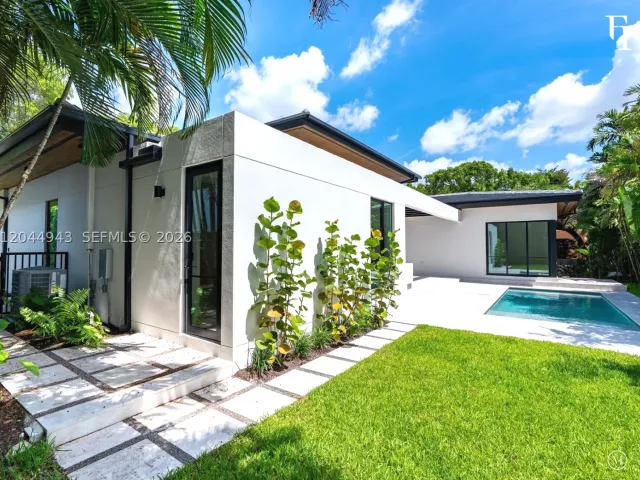 Продажа дома по адресу 1111 Alberca St - фото 9286225