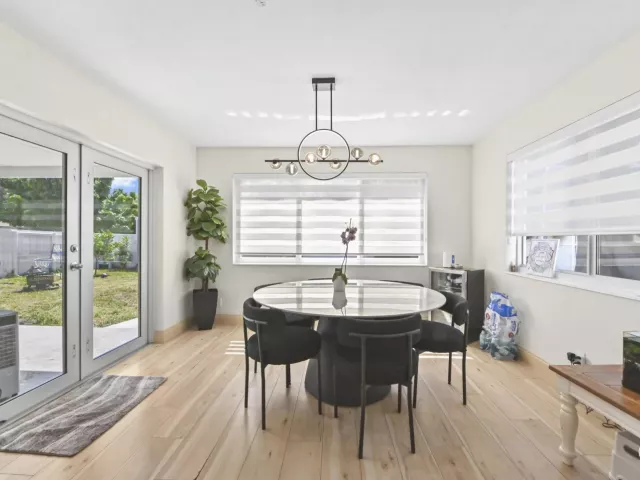Продажа дома по адресу 1100 N 57TH Terrace - фото 9380824