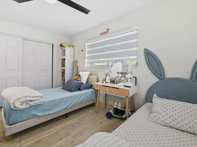 Продажа дома по адресу 1100 N 57TH Terrace - фото 9380827
