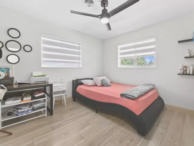 Продажа дома по адресу 1100 N 57TH Terrace - фото 9380830