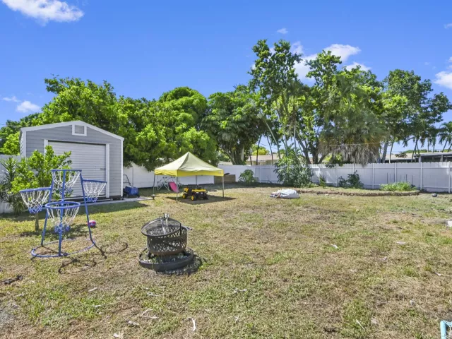Продажа дома по адресу 1100 N 57TH Terrace - фото 9380837