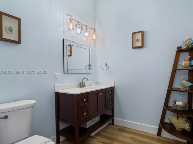 Продажа дома по адресу 311 N N Surf Rd - фото 9283110