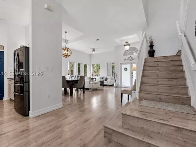 Продажа дома по адресу 2006 NE 38th Rd - фото 9285715