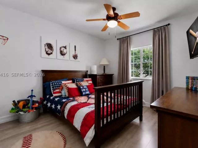 Продажа дома по адресу 2006 NE 38th Rd - фото 9285718
