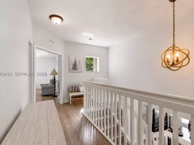 Продажа дома по адресу 2006 NE 38th Rd - фото 9285722