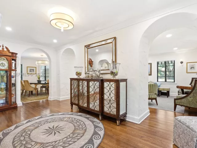 Продажа дома по адресу 1140 Asturia Ave - фото 9292136