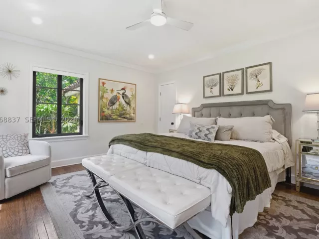 Продажа дома по адресу 1140 Asturia Ave - фото 9292148