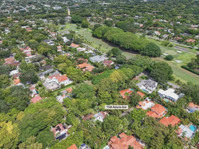 Продажа дома по адресу 1140 Asturia Ave - фото 9292156