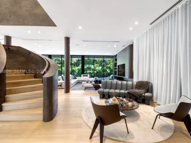 Продажа дома по адресу 6015 N Bay Rd - фото 9286146