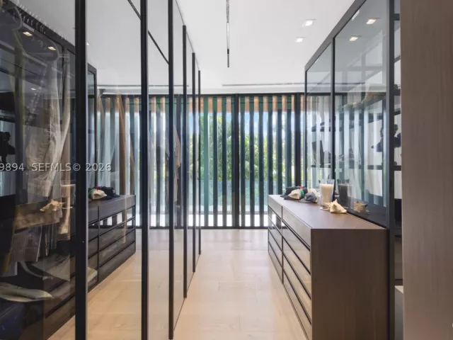 Продажа дома по адресу 6015 N Bay Rd - фото 9286151