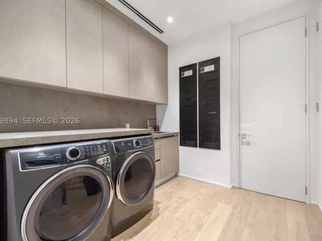 Продажа дома по адресу 6015 N Bay Rd - фото 9286168