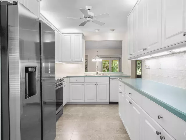 Продажа дома по адресу 241 DEL RIO Boulevard - фото 9283667