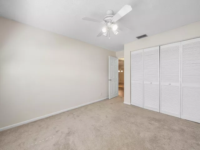 Продажа дома по адресу 241 DEL RIO Boulevard - фото 9283677