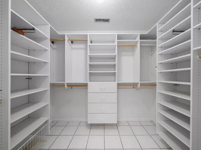Продажа дома по адресу 241 DEL RIO Boulevard - фото 9283681
