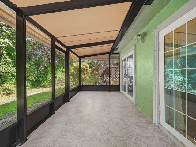 Продажа дома по адресу 241 DEL RIO Boulevard - фото 9283685