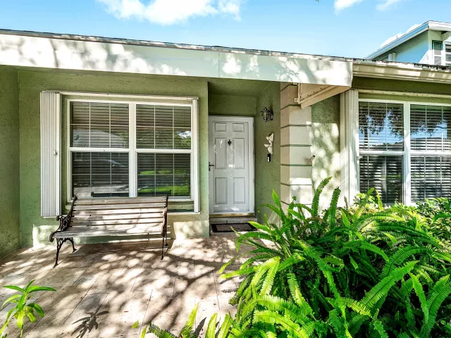 Продажа дома по адресу 241 DEL RIO Boulevard - фото 9283662