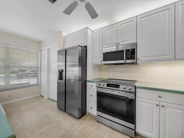 Продажа дома по адресу 241 DEL RIO Boulevard - фото 9283665