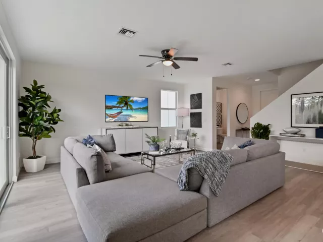 Продажа дома по адресу 6275 Tenor Drive - фото 9293509