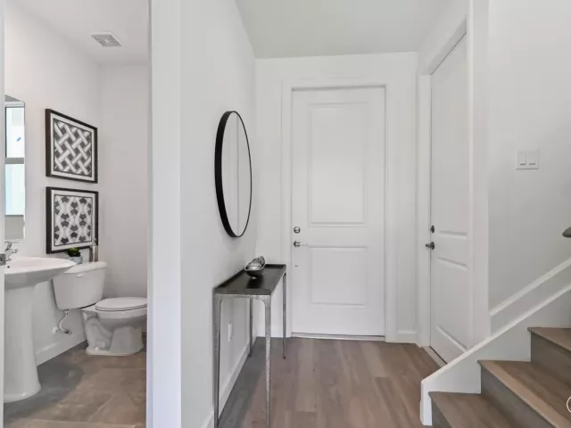 Продажа дома по адресу 6275 Tenor Drive - фото 9293522